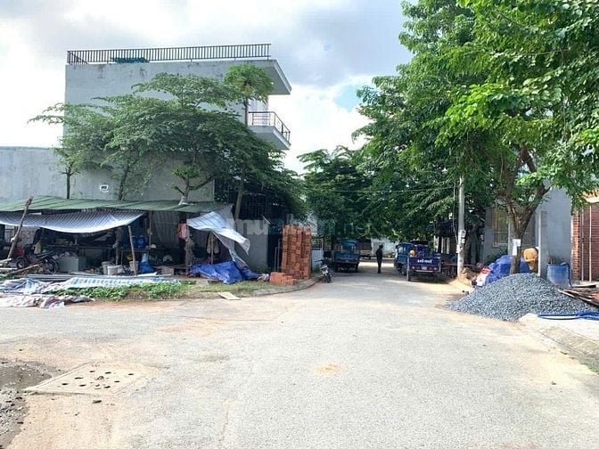 BÁN NỀN ĐẤT ĐẸP - ĐƯỜNG THÔNG KDC ĐƯỜNG 22 NGUYỄN XIỂN 