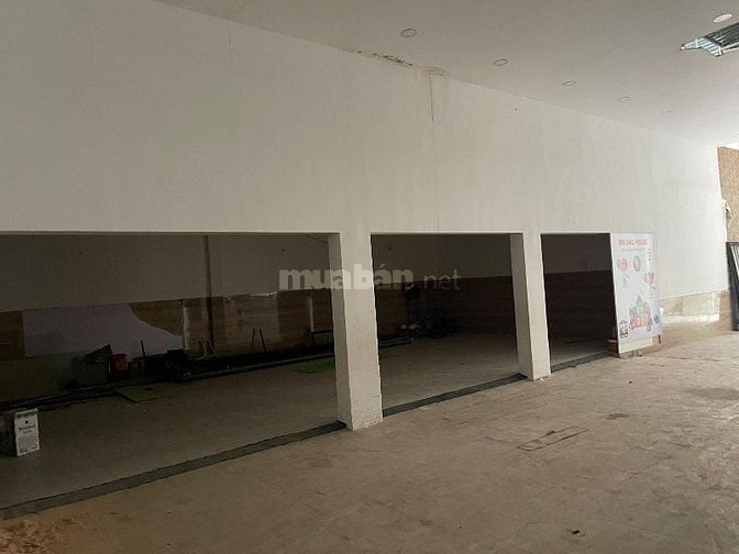 Nhà kho 700m2 đường Gò Dầu gần Cầu Xéo, Tân Phú. 32 triệu/ tháng