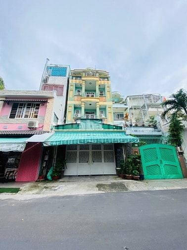 Siêu tốt! Mặt tiền Nguyễn Cửu Vân quận Bình Thạnh (4.4m x 23m)