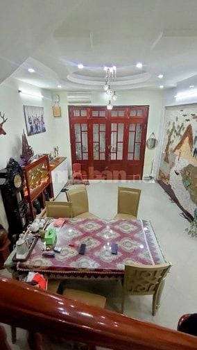 Căn góc, Nở hậu 15m ra phố Khúc Thừa Dụ Dụ 64m2 giá 13.5 tỷ