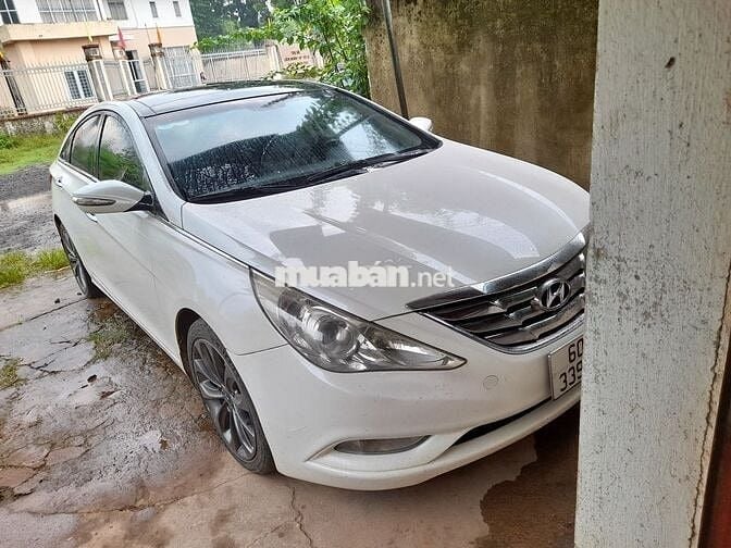 Hyundai Sonata 2011 2.0 AT - 129000 km