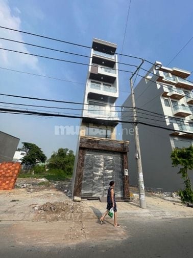 Lô Đất MTKD nga trường học dt 71.2m2 giá 8.3 tỷ