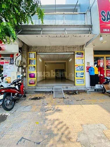 Cho Thuê Nhà Mặt Tiền 500 CỘNG HOÀ, 63m2(4.2x15), Ngay Toà Nhà E.Town