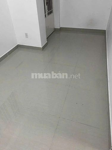 Bán nhà 2 tầng gần ngã tư Nguyễn Văn Trỗi-Huỳnh Văn Bánh, 41m2, 5.8 ty