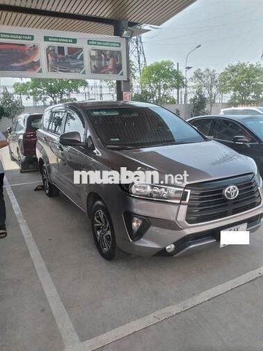 innova 2021 - màu Đồng - xe con tốt 90%