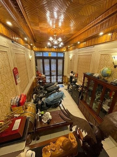 Nhà NGUYỄN NGỌC NẠI phân lô quân đội, Ô TÔ đỗ cửa