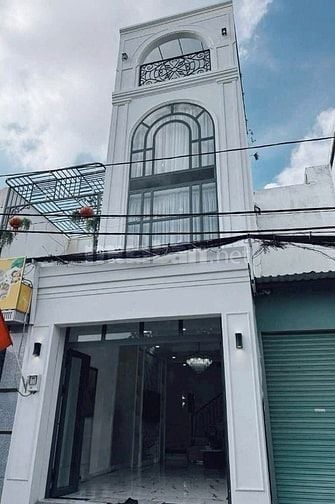 Bán gấp nhà ở đường Phạm Văn Chí, phường 8, quận 6, giá 2 tỷ 450 triệu