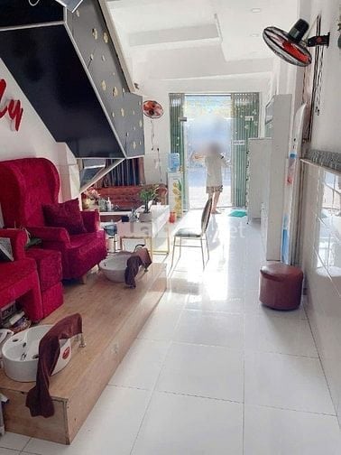 NHÀ MẶT TIỀN 153M2(6/8 X18)2TẦNG MẶT TIỀN KINH DOANH DÒNG TIỀN 20tr/th