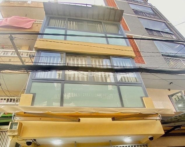Bán nhà đường Hồ Thị Kỷ, Phường 1, Quận 10, khu chợ đêm, DT 4x5,5m, 