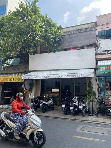 Giảm ngay 2 tỷ nhà mặt tiền Ung Văn Khiêm 4.2x15 gần Nguyễn Văn Thương