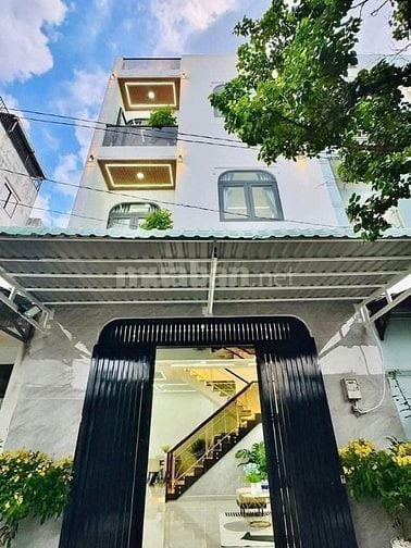 Cần bán nhà Nguyễn Thiện Thuật,P2,Q3,ngang 4m, Xe hơi tận nhà, 4PN,4WC