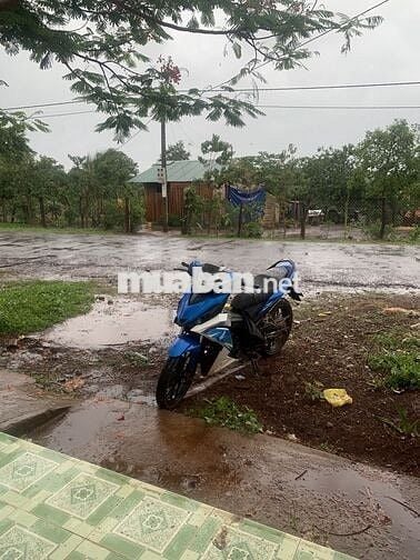 Muốn đổi xe nên bán