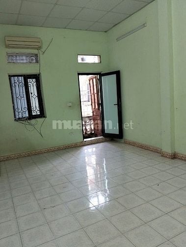 Cho thuê nhà ngõ 129 Trương Định, quận Hai Bà Trưng