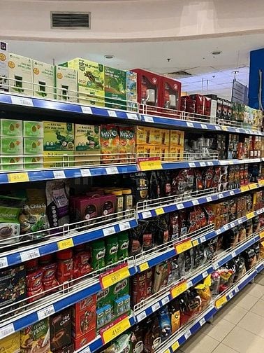 CẦN TUYỂN 2 NHÂN VIÊN BÁN HÀNG/PHỤ KHO
