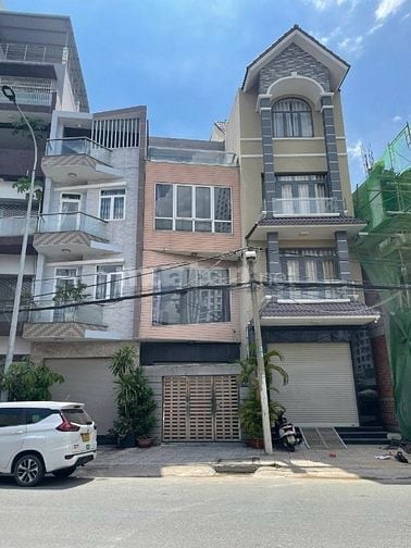 Nhà MT Nguyên Căn 4 lầu KDC Himlam Q7 4 PN, 4 WC đầy đủ NT vào ở ngay