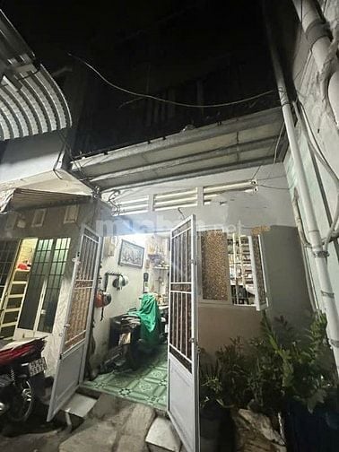 Bán nhà Nguyễn Văn Quá, Phường Đông Hưng Thuận, Quận 12, gần chợ Cầu 