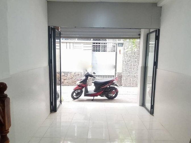 Cho thuê nhà mặt tiền nhỏ giá rẻ  tiện kinh doanh, Quận 3