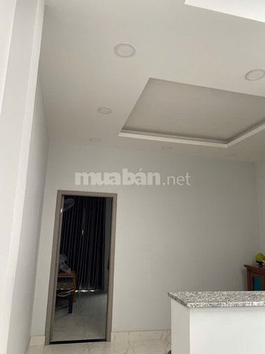 Nhà Đẹp Ở Ngay, Cách MT Lê Văn Việt 100m, HXH, 3PN, DT 4x15m,nhỉnh 5tỷ