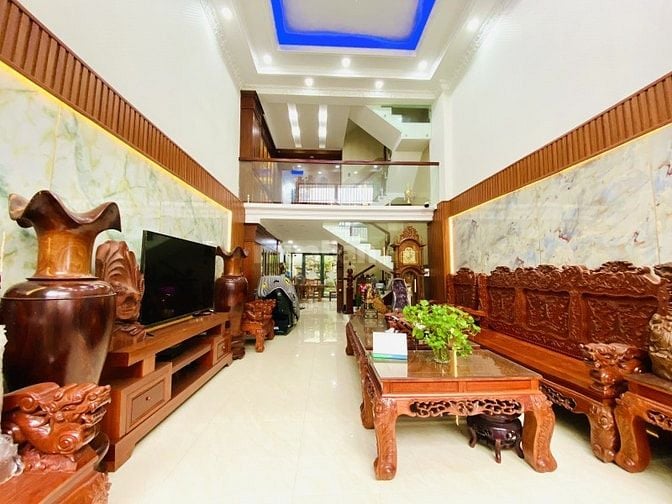 Bán nhà 4 tầng HXT Phạm Văn Bạch ngang 5m 110m2 tặng NT gần NH 13.3 tỷ