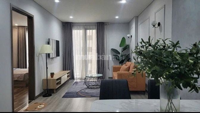 Sky Center, Phổ Quang, TB, 2PN rộng, 97m2, Căn góc,NTCC, 19tr/tháng.