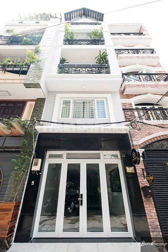 CẦN BÁN NHÀ CMT8 BẾN THÀNH Q1 ,(80M2) 6 TẦNG NHÀ MỚI ,THU NHẬP 200TR