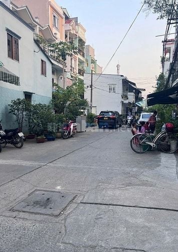 NHÀ HẺM CĂN GÓC 44M2 PHÚ THỌ, Q.11