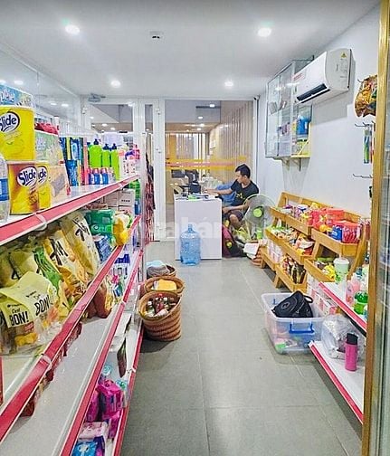 Khai trương Bách Hoá Tuyển Trung Tuổi Làm Phụ Bán Hàng, Thu Ngân...