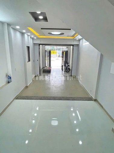 Chạy nợ bán gấp nhà đ.Nguyễn Khoái,Q4 gần trường-58m2- giá 1,79 TỶ