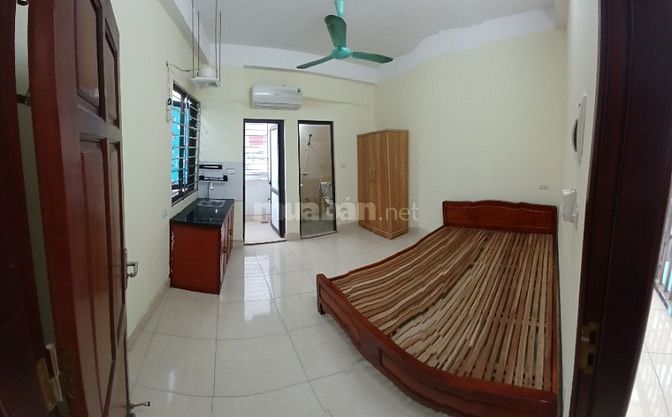 Phòng trọ 20m2, không chung chủ, có thang máy