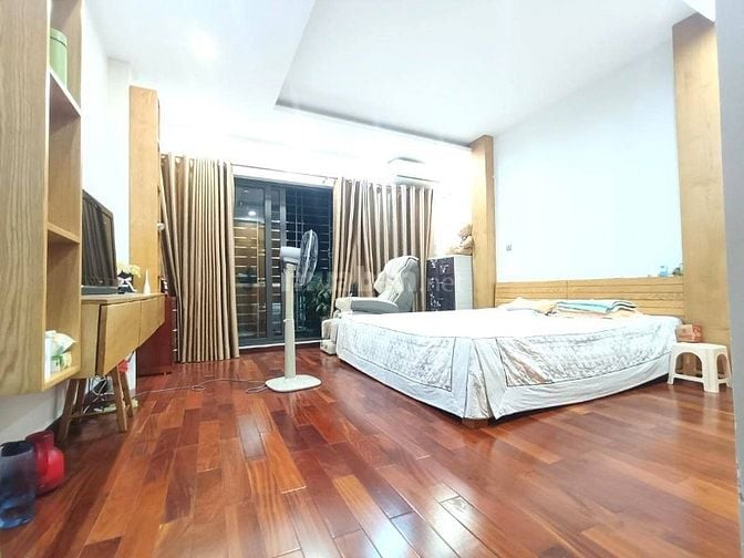 Chính chủ bán nhà phố Quan Nhân 61m2*5T*MT 5.5m Ô TÔ TRÁNH, KINH DOANH
