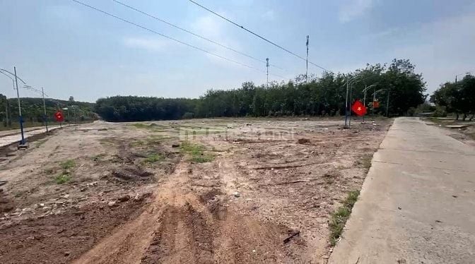 CHỦ Gửi BÁN 1500m2 Đất Ngay KHu Công Nghiệp 650tr
