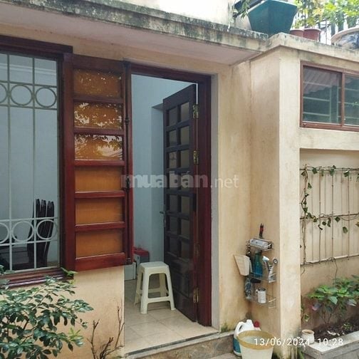 Cho thuê căn hộ chung sân với chủ nhà
