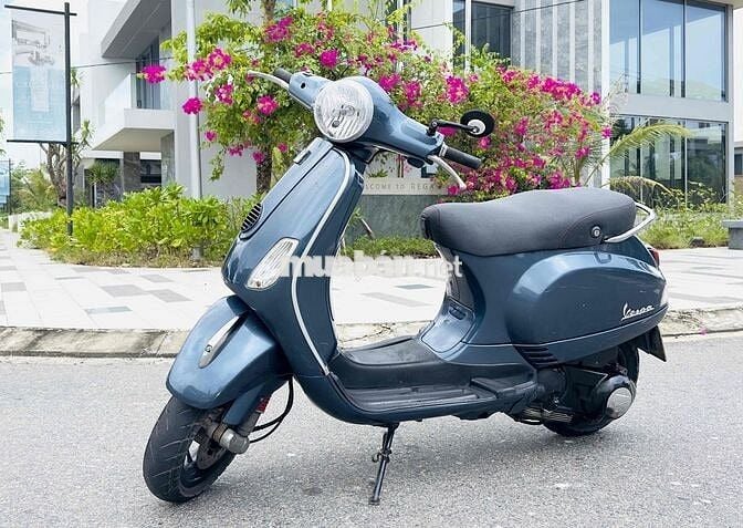 xe Vespa LX 125ei