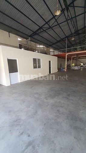 Cho thuê kho DT : 1650m2 ,  đường Nguyễn Hữu Trí, Tân Túc, Bình Chánh 