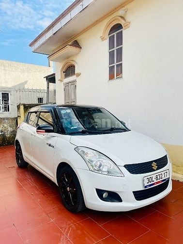 Suzuki Swift SX 2015 1.4AT Bản Spenciel Logo Vàng