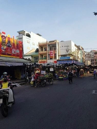 MẶT TIỀN CHỢ HOÀ BÌNH – TRUNG TÂM VÀNG QUẬN 5 – KINH DOANH BẤT BẠI