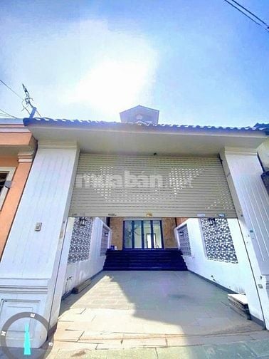 BÁN NHÀ MẶT TIỀN QL50 – NHÀ MỚI – 175M² – 4 TẦNG – GIÁ 19.5T