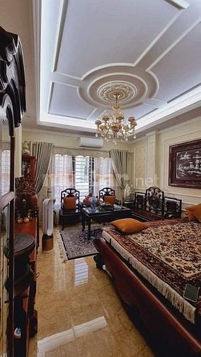 Bán nhà Nguyên Hồng, phân lô, nhà rất đẹp DT44m2 xây 4T giá 10.