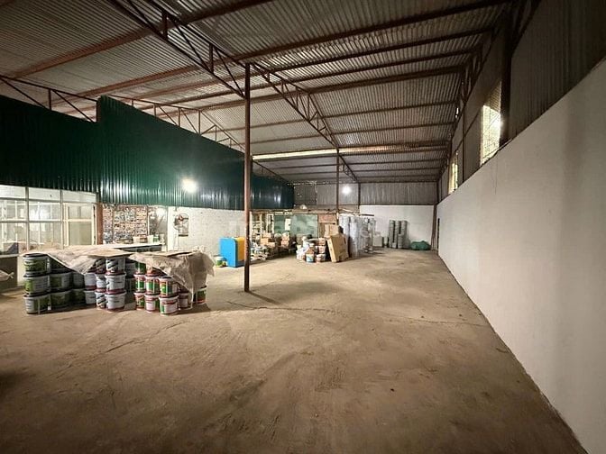 Cho thuê kho ngay cầu Thanh Trì: 270m2, giá 22tr