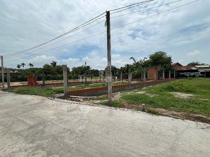 BÁN LÔ ĐẤT TRẢNG BÀNG TÂY NINH ĐỐI DIỆN DT787 TRONG KHU DÂN CƯ SẦM UẤT