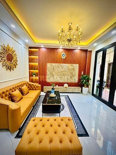 Nhà mới nhỉnh 6đ, tiện ích bạt ngàn, Ô tô đỗ cửa, gần Aeon mall LB