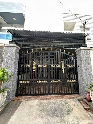Ngộp! Bán gấp căn nhà gần chùa Hoằng Pháp, hóc môn 87m2 SHR. Giá 880tr