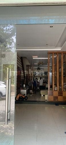 Bán nhà Làng Việt Kiều Mộ Lao, đối diện vườn hoa, DT 76,6m2, 4 tầng