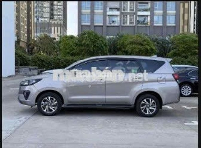 Toyota Innova 2021  - 85000 km ,  màu xám ghi