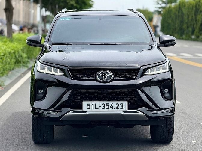 🆕 Toyota Fortuner Legender 2.4AT (Diesel) Sản xuất 11.2024 Model 2025