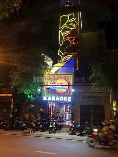 karaoke cần tuyển phục vụ nam nữ