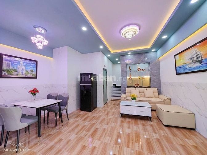 Bán nhà ngay chợ Đầm-DT32m2-2tầng-2PN-vạn thạnh-Nha Trang - chỉ 2 ty 4