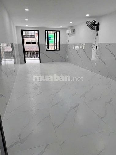 Cho thuê nhà mặt tiền Nguyễn Đình Chiểu, P.2, Q.3 giá 22tr