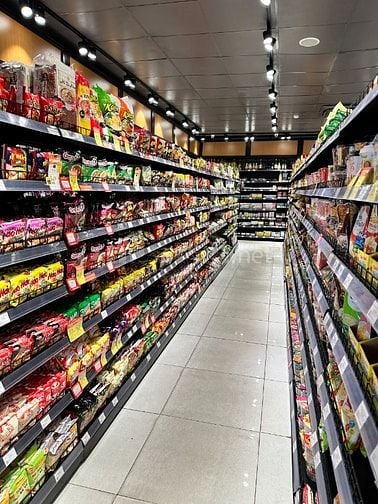 MÌNH ĐANG CẦN GẤP 04 NAM NỮ  LĐPT,BÁN HÀNG _ĐÓNG GÓI,KHÔNG YC K.NGHIỆM