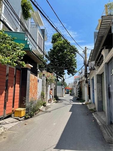 Bán đất HXH Nguyên Hồng - DT 5,5x11,5m nở hậu CN đủ 65m2